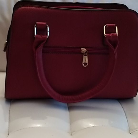 Red faux leather hand vag - Picture 3 of 3